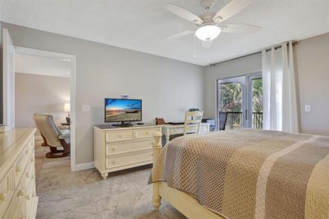 4040 Crystal Lake Drive Deerfield Beach FL 33064