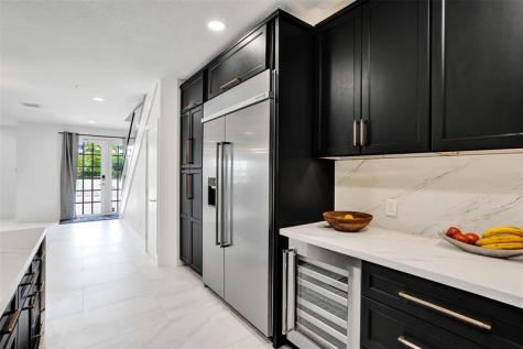 624 NE 29th Drive Wilton Manors FL 33334