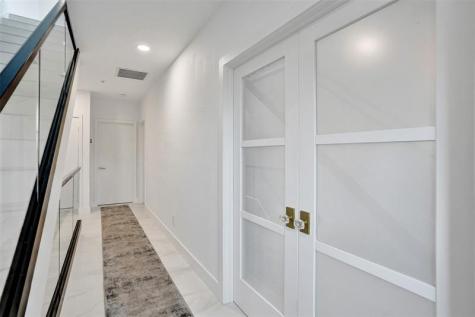 624 NE 29th Drive Wilton Manors FL 33334