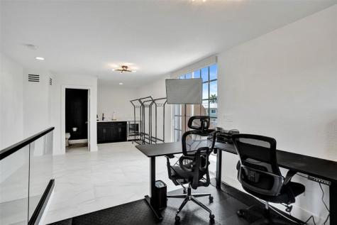 624 NE 29th Drive Wilton Manors FL 33334