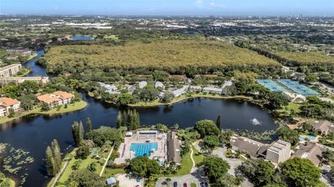 2737 NW 42nd Avenue Coconut Creek FL 33066