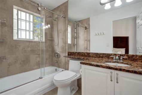 127 Yacht Club Way Hypoluxo FL 33462