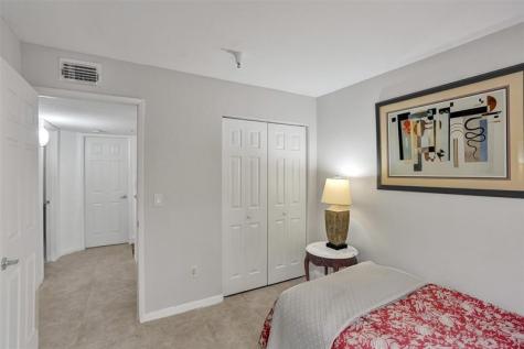 127 Yacht Club Way Hypoluxo FL 33462