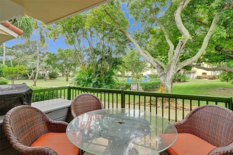 127 Yacht Club Way Hypoluxo FL 33462