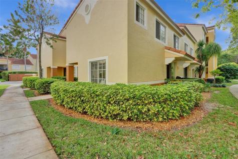 127 Yacht Club Way Hypoluxo FL 33462
