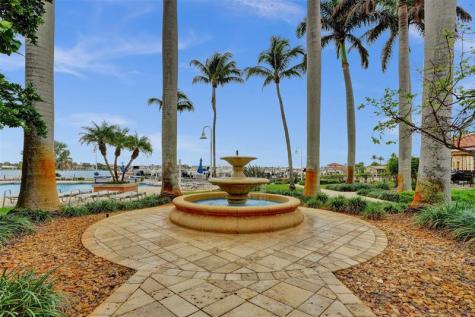 127 Yacht Club Way Hypoluxo FL 33462