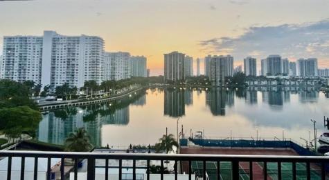 2750 NE 183rd Street Aventura FL 33160