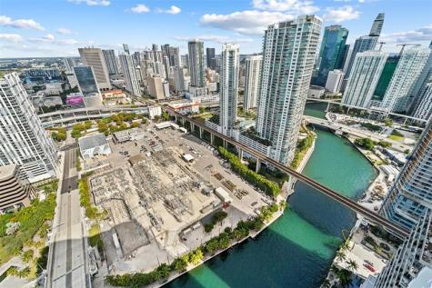 185 SW 7th Street Miami FL 33130