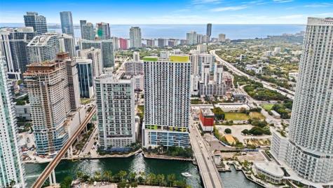 185 SW 7th Street Miami FL 33130
