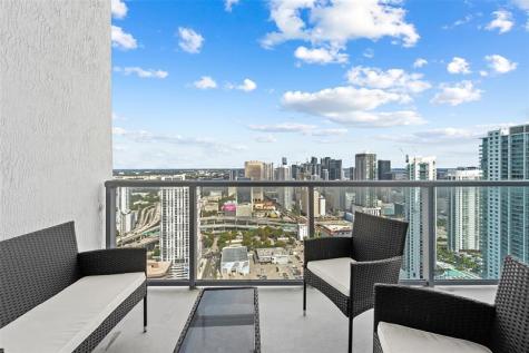 185 SW 7th Street Miami FL 33130