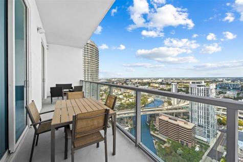 185 SW 7th Street Miami FL 33130