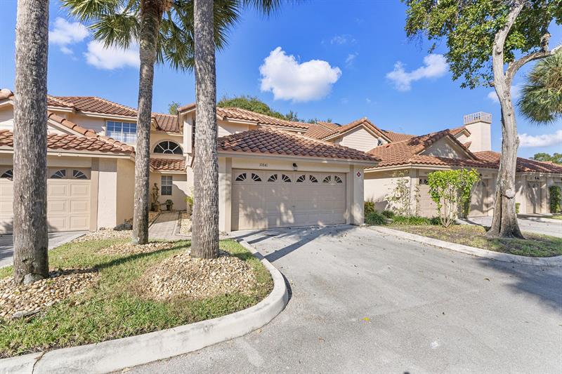 10841 Cypress Glen Drive Coral Springs FL 33071
