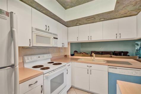 3000 NE 48th Street Fort Lauderdale FL 33308