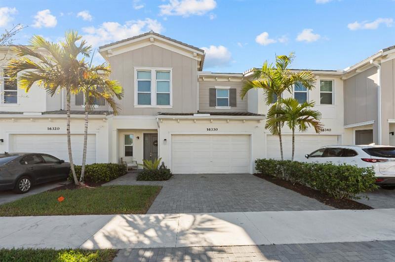 16330 Oakview Drive Loxahatchee FL 33470