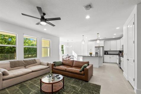 16330 Oakview Drive Loxahatchee FL 33470