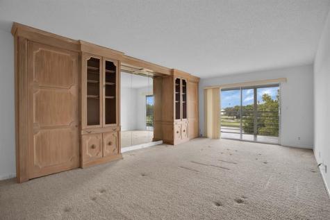 4402 Martinique Court Coconut Creek FL 33066