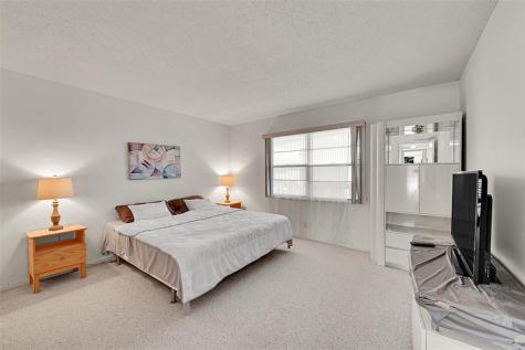 3203 Portofino Point Coconut Creek FL 33066