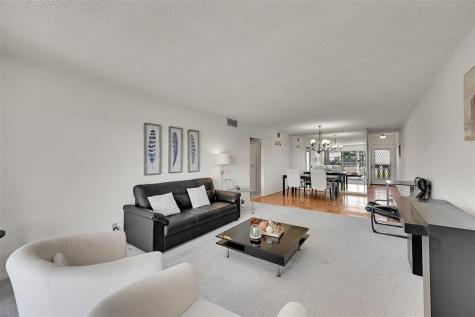 3203 Portofino Point Coconut Creek FL 33066