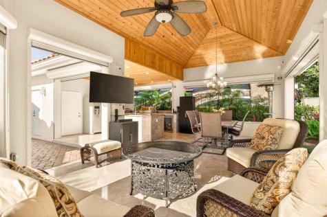 391 Sundial Circle Pompano Beach FL 33068
