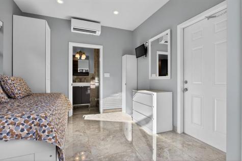 391 Sundial Circle Pompano Beach FL 33068