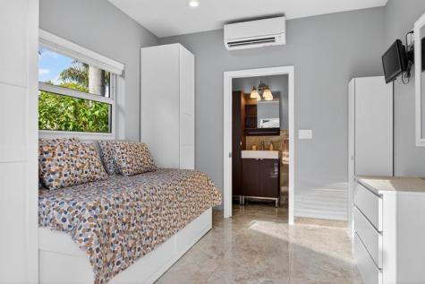 391 Sundial Circle Pompano Beach FL 33068