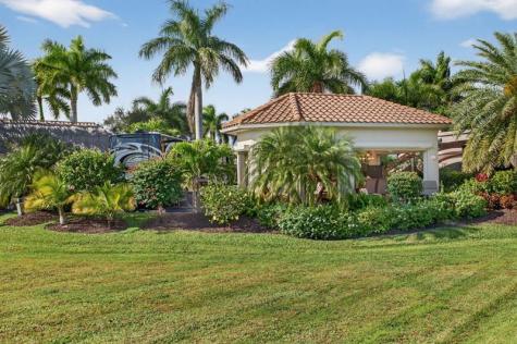 391 Sundial Circle Pompano Beach FL 33068