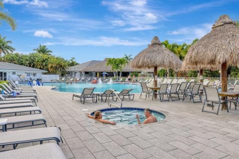391 Sundial Circle Pompano Beach FL 33068
