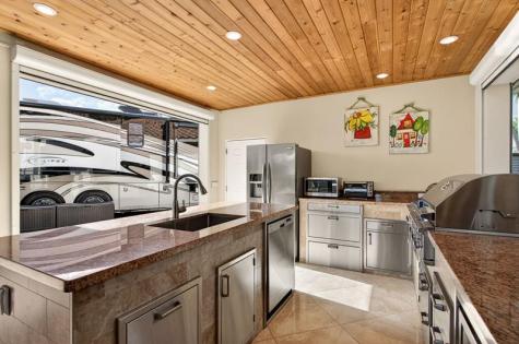 391 Sundial Circle Pompano Beach FL 33068