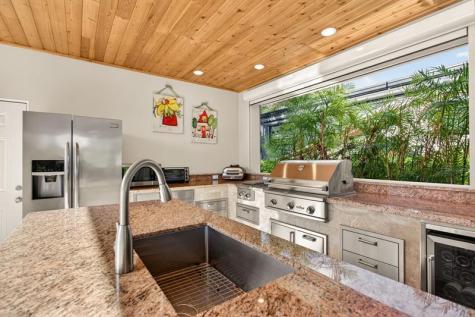 391 Sundial Circle Pompano Beach FL 33068
