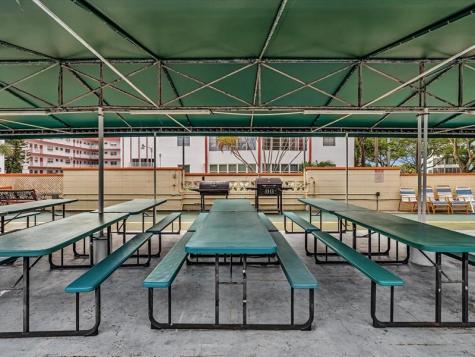 3990 NW 42nd Avenue Lauderdale Lakes FL 33319