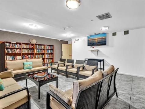 3990 NW 42nd Avenue Lauderdale Lakes FL 33319