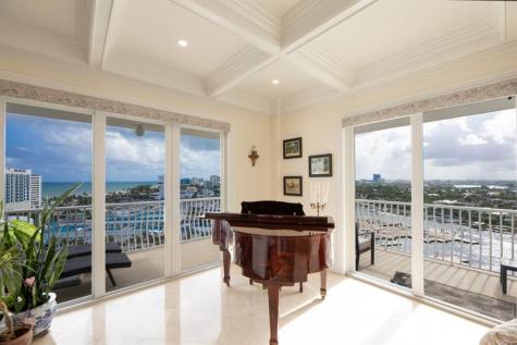 1 Las Olas Circle Fort Lauderdale FL 33316