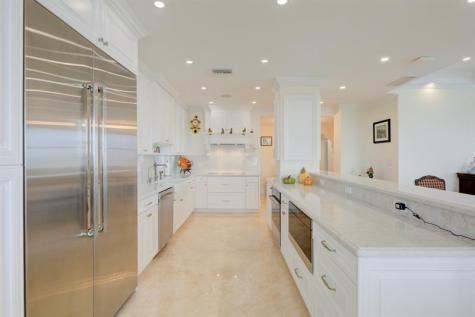 1 Las Olas Circle Fort Lauderdale FL 33316