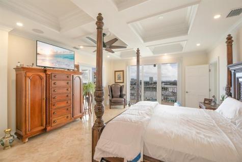 1 Las Olas Circle Fort Lauderdale FL 33316