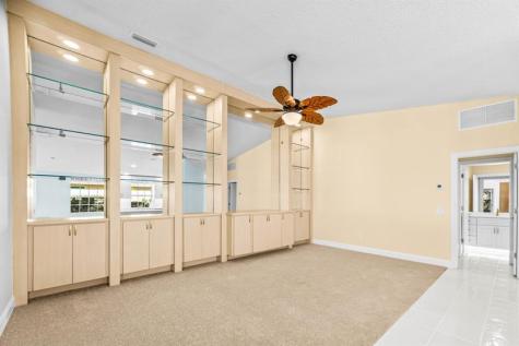 4186 Royal Oaks Drive Palm Beach Gardens FL 33410