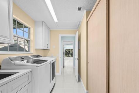 4186 Royal Oaks Drive Palm Beach Gardens FL 33410