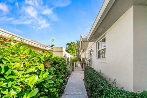 4186 Royal Oaks Drive Palm Beach Gardens FL 33410