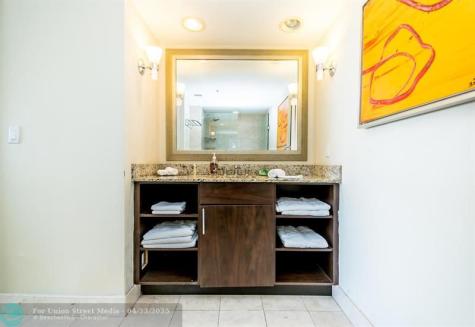 2670 E Sunrise Boulevard Fort Lauderdale FL 33304