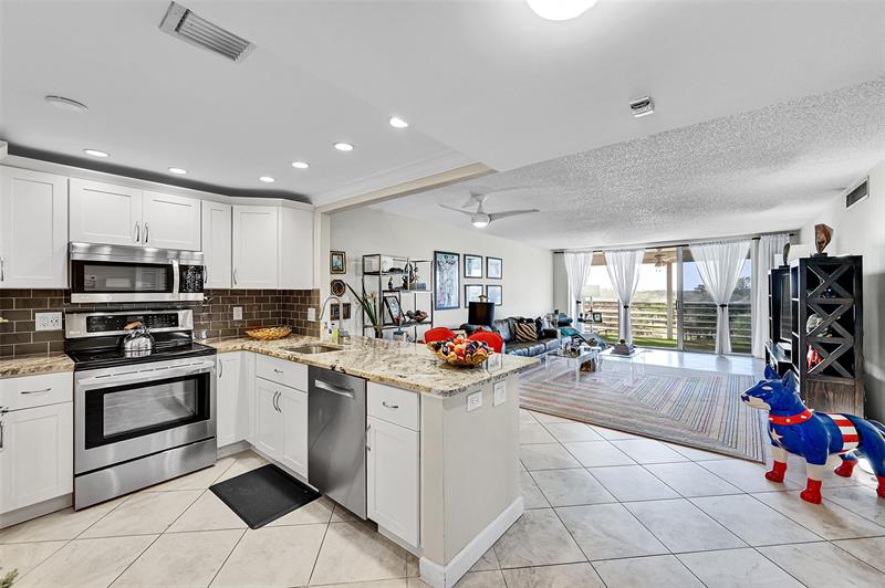 605 Oaks Drive Pompano Beach FL 33069