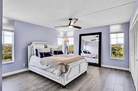 605 Oaks Drive Pompano Beach FL 33069