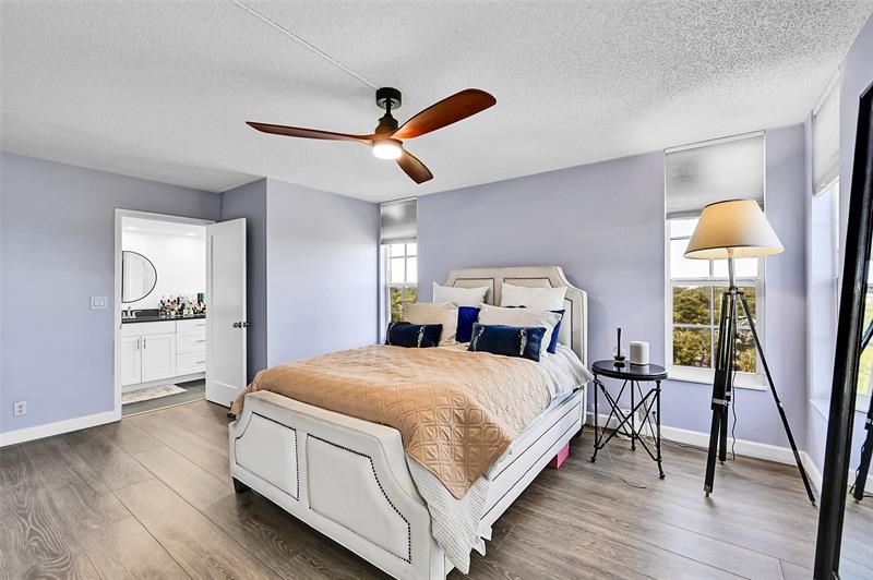 605 Oaks Drive Pompano Beach FL 33069