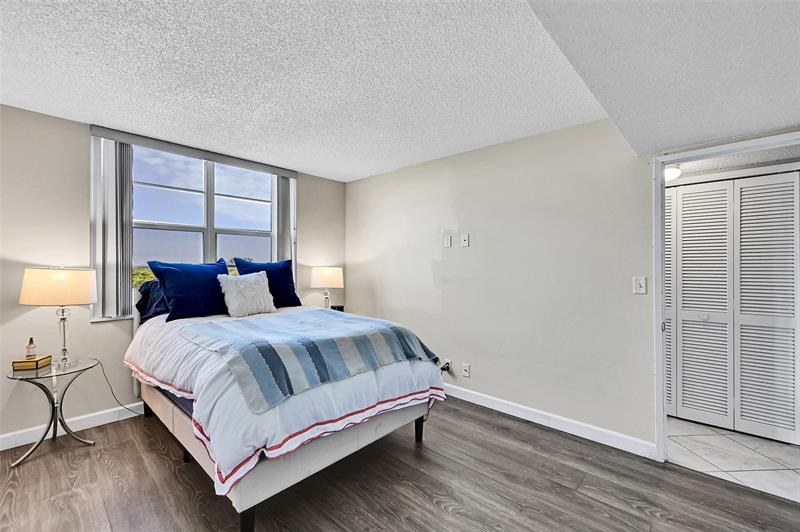 605 Oaks Drive Pompano Beach FL 33069