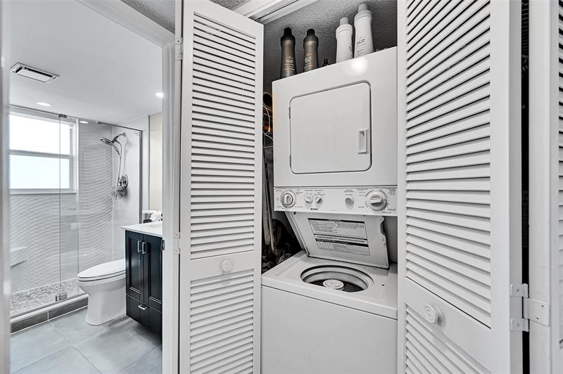 605 Oaks Drive Pompano Beach FL 33069