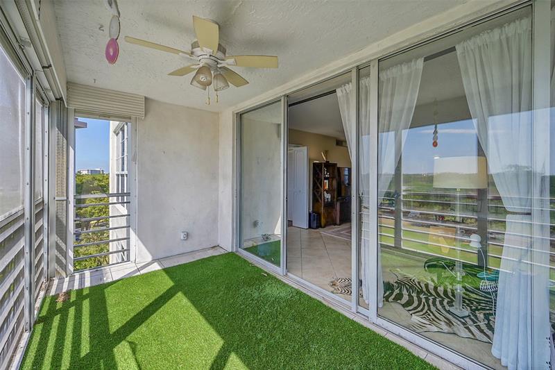 605 Oaks Drive Pompano Beach FL 33069