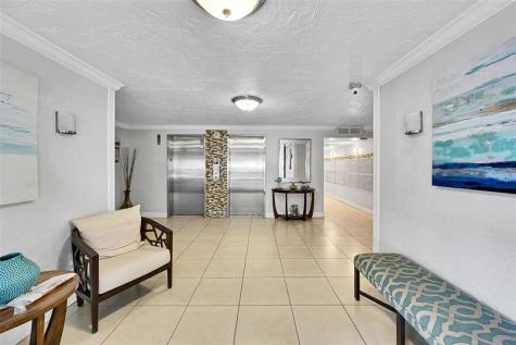 605 Oaks Drive Pompano Beach FL 33069