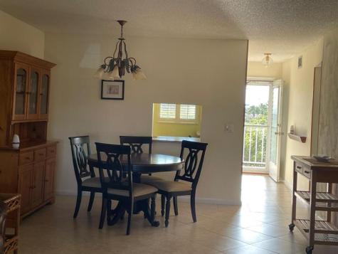 2520 NE 1st Court Boynton Beach FL 33435