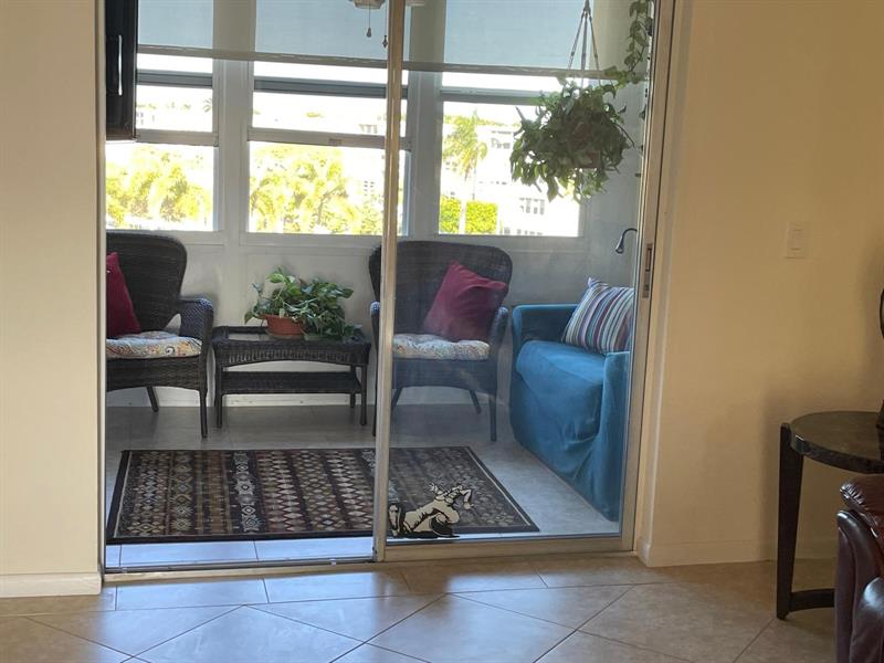 2520 NE 1st Court Boynton Beach FL 33435