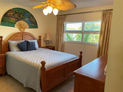 2520 NE 1st Court Boynton Beach FL 33435