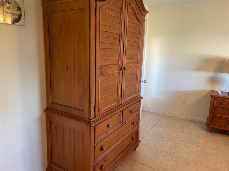 2520 NE 1st Court Boynton Beach FL 33435