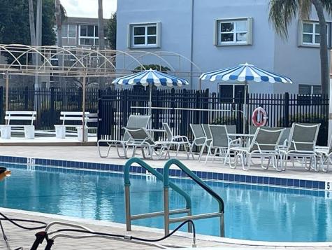 2520 NE 1st Court Boynton Beach FL 33435